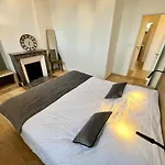 Spacieux & Familial, Climatisation, Hypercentre De Tours, Le Belvedere