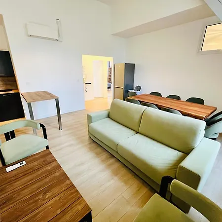 Spacieux & Familial, Climatisation, Hypercentre De Tours, Le Belvedere * טור