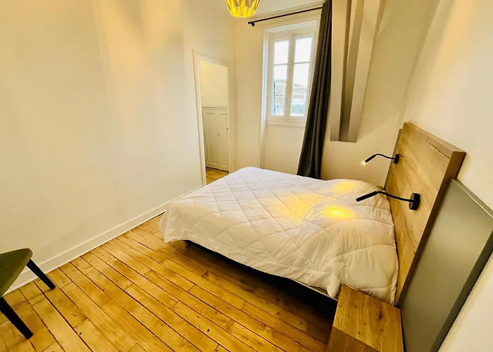 Spacieux & Familial, Climatisation, Hypercentre De Tours, Le Belvedere דירה *